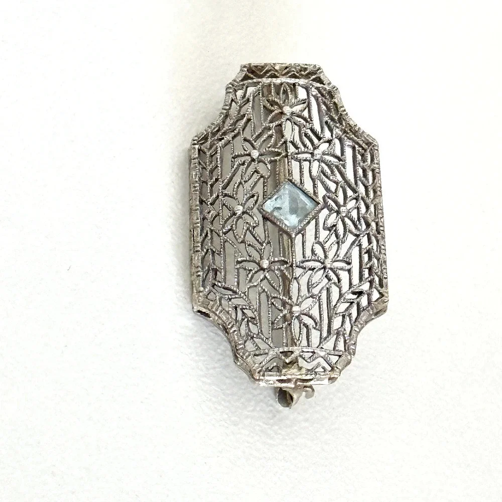 Antique 14K Solid White Gold Aquamarine Intricate Floral Detail Bar Brooch Pin